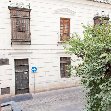 Modern & Nice Apartment. Old Town. Private Parking Севілья Екстер'єр фото